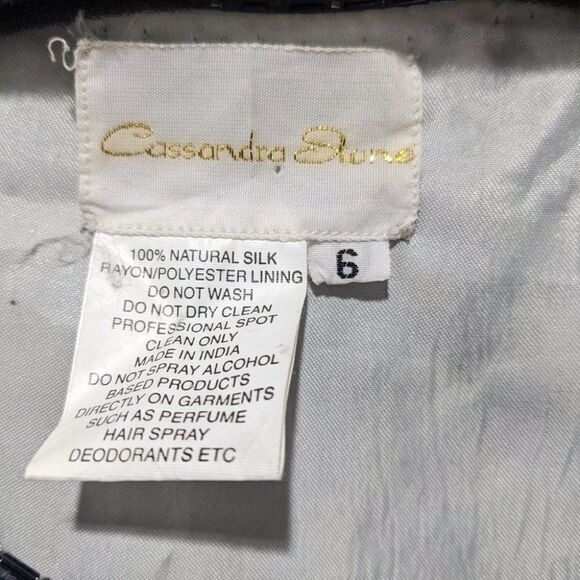 CASSANDRA Stone | Silk Beaded Jacket - Picture 4 of 9